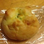 パン焼きびと　西村昭美 - チーズ山　158円