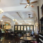 カフェドゥラプレス - 店内