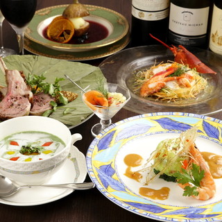 四季を感じるお食事を、肩肘張らずにコースでお愉しみください