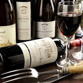 We also have a wide selection of chef-selected wines and standard alcoholic beverages.