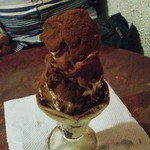 チョコレートパフェ(500円)です。