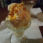 チーズパフェ(680円)です。