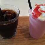 宮島珈琲 - アイスコーヒーのShortとフローズン イチゴ ラテのShort