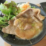 農家レストラン 元気な農家 - ・「肉定食(¥920)」の杜仲豚のみそ焼きアップ。