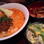 ふじわら - 坦々刀削麺ソースカツ丼サラダセット￥880