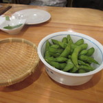 Hanazakari - 注文は夏の居酒屋には欠かせない枝豆からスタートです。
      