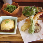 海鮮和食と日本酒 もっせ - 贅沢ランチセット（サラダ・湯葉しゅうまい・天ぷら・茶そば）