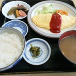 あほだら亭 - 今日の3番、オムレツ定食550円