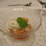 Makushivan - 黄桃とアイスクリーム