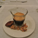 マクシヴァン - エスプレッソと小菓子