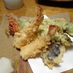 蕎麦ひら井 - 天ぷら盛り合わせ：揚げの技術と車海老