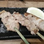 炭火やき 鶏煌 - 串盛り残りはネギまとか。