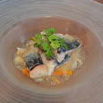 ラ プチット - サバの冷製白ワイン煮
      