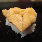 菊水鮓 - 海苔でまかないうに