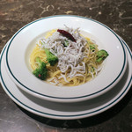 シロノシー - しらすとブロッコリー