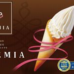 Premium fresh cream soft cream Cremia