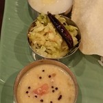 ケララの風II - 【2016年8月】トマトのカーラー
      、キャベルのト－レン、ジャガイモクートゥ 
      