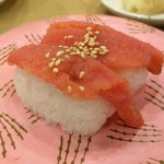 回転寿し トリトン - 【2016年06月】前浜たらこ握り＠230円。