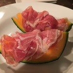 ペルラヴィータ 十号坂 - 生ハムメロン