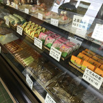 松埜 - かしわ餅(みそあん･こしあん/135円)♪
ピンクとグリーンのかしわ餅で見た目も可愛く上品で美味しい(^^♪