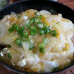 ゆうき - ゆうきのカツ丼は玉ねぎたっぷりで味付けは上品な優しい味わい！
