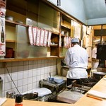 クラスノ - 店内（焼き場）