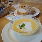 神戸屋レストラン - スープとパンのセット