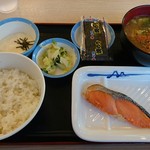 松屋 - 焼魚定食４５０円、豚汁変更１８０円(201608)