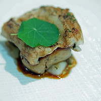 ポンテ デル ピアット - Ａｎｔｉｐａｓｔｏ２：長崎産穴子とフォアグラのミルフィーユ仕立て　マルサラ酒を使った甘味のあるソース