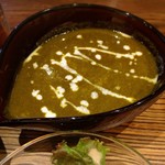 ハーベステラス - ほうれんそうカレーのカレー側