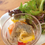 凸凹キッチン - サーモンのエスカベッシュ