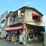 みやさん - 絶妙のB級な雰囲気