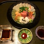 つる幸 - 平目薄造り、鱧湯引き、天然鮪、鬼海老、ガス海老。