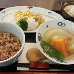 Herushi Kan - 淡路玉ねぎの和風ポトフ定食