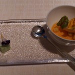 ベージュ アラン・デュカス 東京 - アミューズ