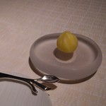 ベージュ アラン・デュカス 東京 - ブルターニュ産　ボルディエバター