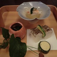日本料理 木の花 - 前菜：毛蟹と冬瓜白煮
                カマス棒寿司 他