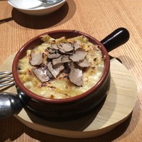 Az/ビーフン東 大阪店 - トリュフがのったグラタン