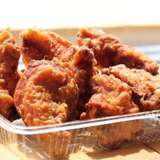 ボリュームたっぷりチキンバスケット！一番人気のサイド商品。
