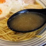 煮干しらぁめん 猫トラ亭 - 濃厚な煮干し味です。(超煮干し)