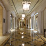 Four Seasons Hotel - 