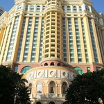 Four Seasons Hotel - 