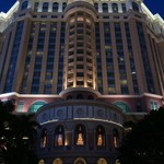 Four Seasons Hotel - 