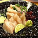 日本料理 鯛 - さわらの刺身