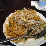 Ming Hin Cuisine - Soy Sause chow mein with bean sprout　醤油やきそば