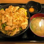 伝説のすた丼屋 - すた丼 (600円)