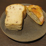 sincere - 金時豆の食パン、トウモロコシのリュスティック、信州味噌を練り込んだバターで