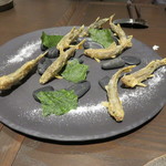 sincere - 稚鮎のフリット 山葵のムース、米粉と塩を合わせた”淡雪”で1