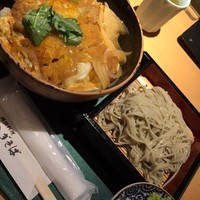 新潟名物 布のり蕎麦とおいしい酒菜 きなせや. 赤坂割烹店 - 