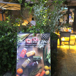 Mr.FARMER - テラス前の A-サイン